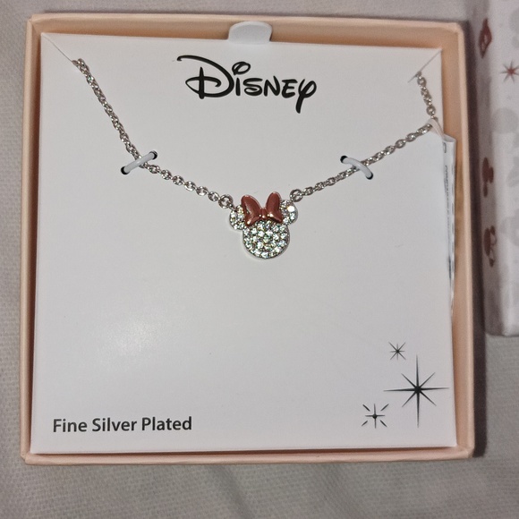 Disney Minnie mouse charm / pendant / necklace - Picture 6 of 6
